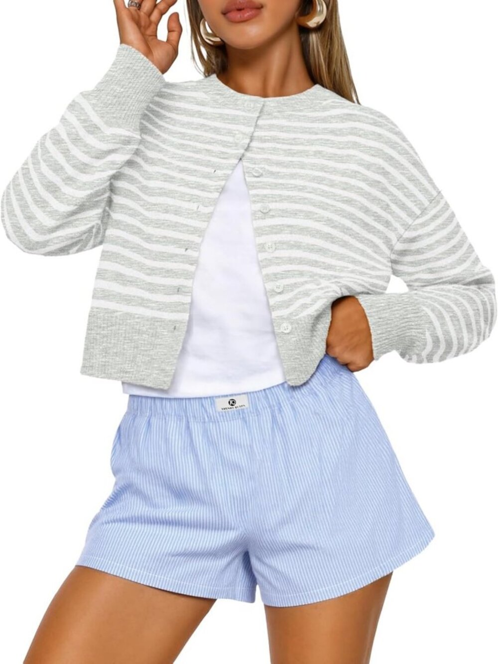 Chic Cropped Cardigan Sweater for Women - Trendy Fall Fashion Essential 2026